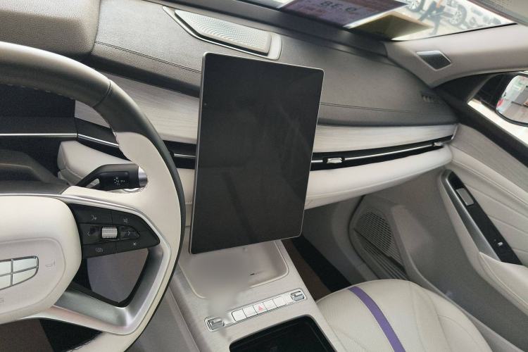 Used Geely Auto Preface L 2024 Zhiqing 1.5TD Tiangong Edition Audio And AC Panel