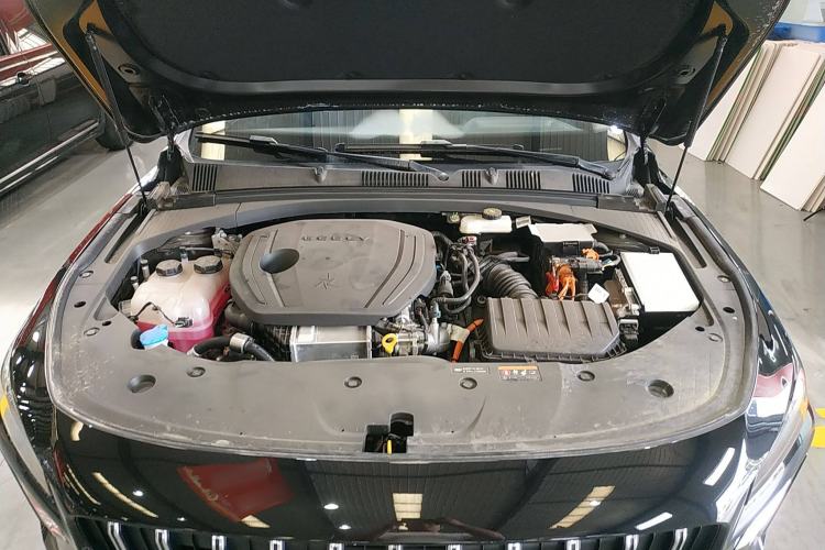 Used Geely Auto Preface L 2024 Zhiqing 1.5TD Galaxy Edition Engine Bay