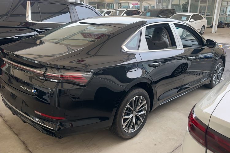 Used Geely Auto Preface L 2024 Zhiqing 1.5TD Xingyun Edition Exterior 3