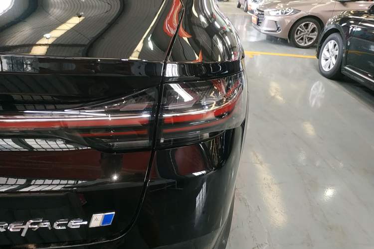 Used Geely Auto Preface L 2024 Zhiqing 1.5TD Galaxy Edition Exterior 6