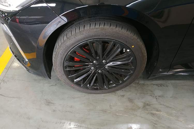 Used Geely Auto Preface L 2024 Zhiqing 1.5TD Galaxy Edition Exterior 7