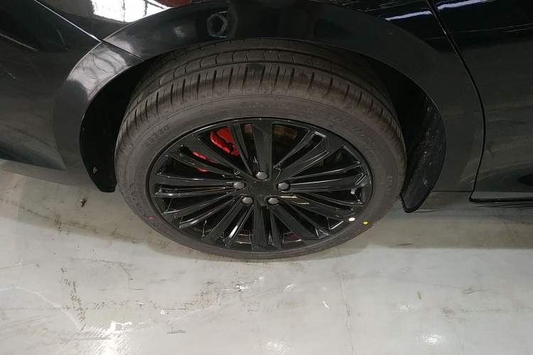 Used Geely Auto Preface L 2024 Zhiqing 1.5TD Galaxy Edition Exterior 8
