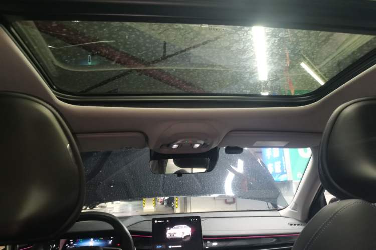 Used Geely Auto Preface L 2024 Zhiqing 1.5TD Galaxy Edition Headliner