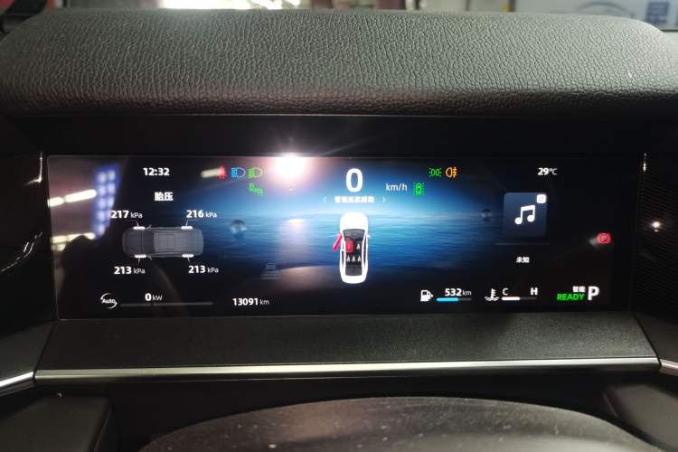 Used Geely Auto Preface L 2024 Zhiqing 1.5TD Galaxy Edition Instrument Cluster