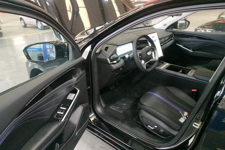 Used Geely Auto Preface L 2024 Zhiqing 1.5TD Galaxy Edition Interior 3