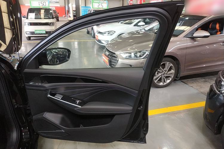 Used Geely Auto Preface L 2024 Zhiqing 1.5TD Galaxy Edition Interior 5