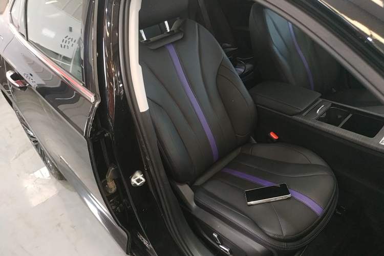 Used Geely Auto Preface L 2024 Zhiqing 1.5TD Galaxy Edition Right Front Seat