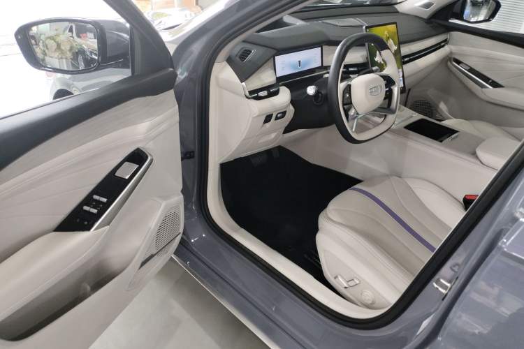 Used Geely Auto Preface L 2024 Zhiqing 1.5TD Tiangong Edition Driver Seat