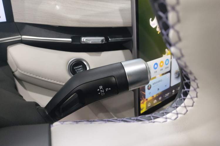Used Geely Auto Preface L 2024 Zhiqing 1.5TD Tiangong Edition Gear Lever