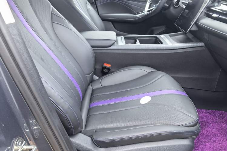 Used Geely Auto Preface L 2024 Zhiqing 1.5TD Galaxy Edition Interior 9