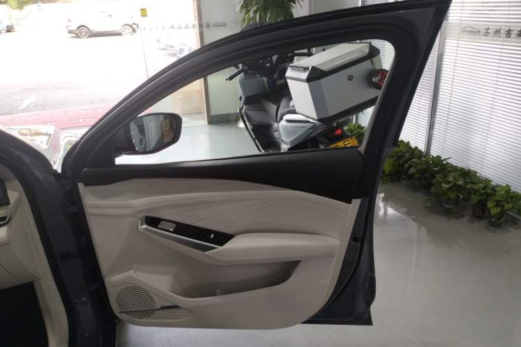 Used Geely Auto Preface L 2024 Zhiqing 1.5TD Tiangong Edition Right Front Door Interior