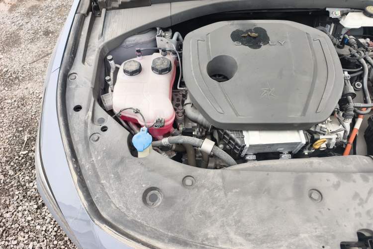 Used Geely Auto Preface L 2024 Zhiqing 1.5TD Tiangong Edition Engine Bay Right
