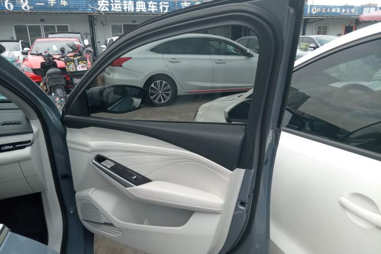 Used Geely Auto Preface L 2024 Zhiqing 1.5TD Tiangong Edition Right Front Door Interior