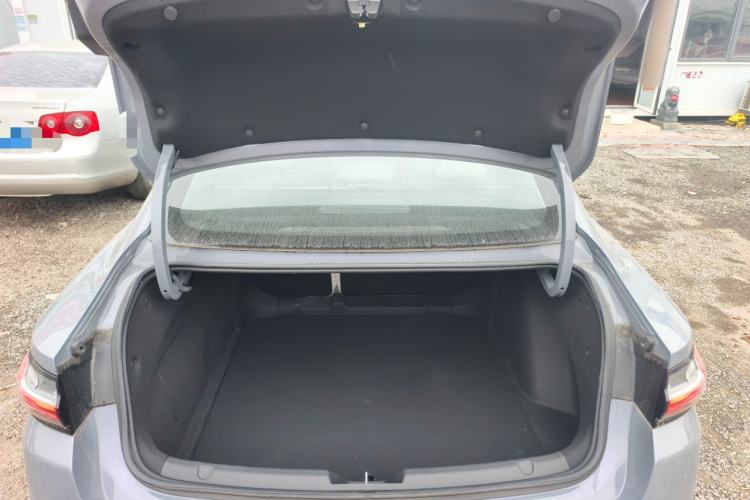 Used Geely Auto Preface L 2024 Zhiqing 1.5TD Tiangong Edition Trunk