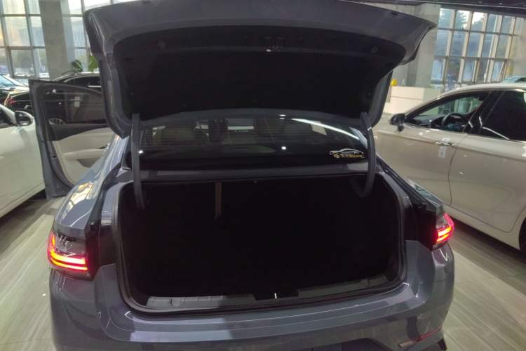 Used Geely Auto Preface L 2024 Zhiqing 1.5TD Tiangong Edition Trunk