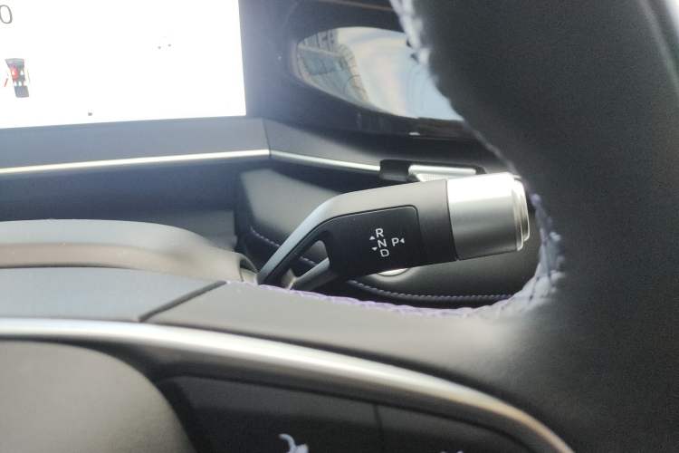 Used Geely Auto Preface L 2024 Zhiqing 1.5TD Galaxy Edition Gear Lever