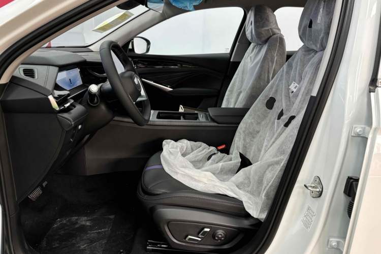 Used Geely Auto Preface L 2024 Zhiqing 1.5TD Galaxy Edition Interior 2