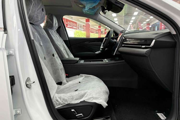 Used Geely Auto Preface L 2024 Zhiqing 1.5TD Galaxy Edition Interior 4