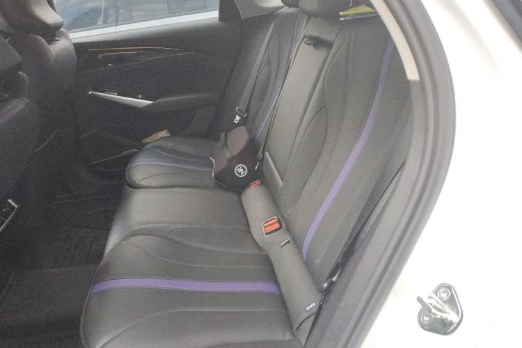 Used Geely Auto Preface L 2024 Zhiqing 1.5TD Galaxy Edition Interior 4