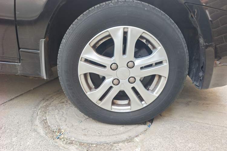 Used Geely Auto SC3 2014 1.3L Deluxe Model Right Front Wheel Hub