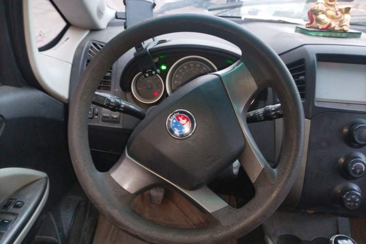 Used Geely Auto SC5-RV 2011 1.5L Cool Edition Model A Steering Wheel