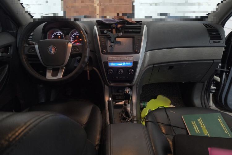 Used Geely Auto SX7 2013 1.8L Manual Luxury Model Center Console