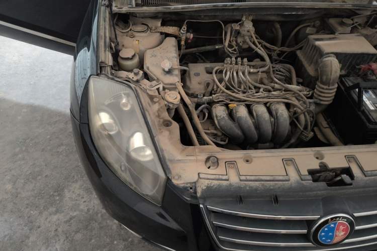 Used Geely Auto SX7 2013 1.8L Manual Luxury Model Engine Bay Right