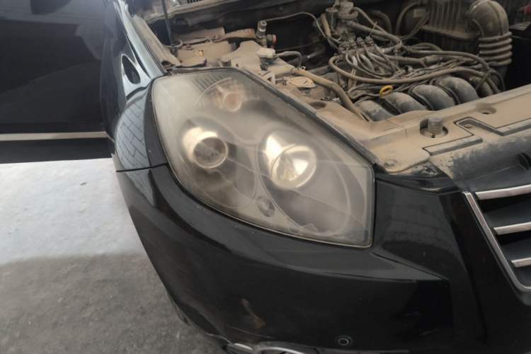 Used Geely Auto SX7 2013 1.8L Manual Luxury Model Right Front Headlight