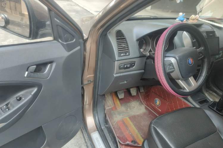 Used Geely Auto SX7 2013 2.0L Manual Elite Edition Driver Seat