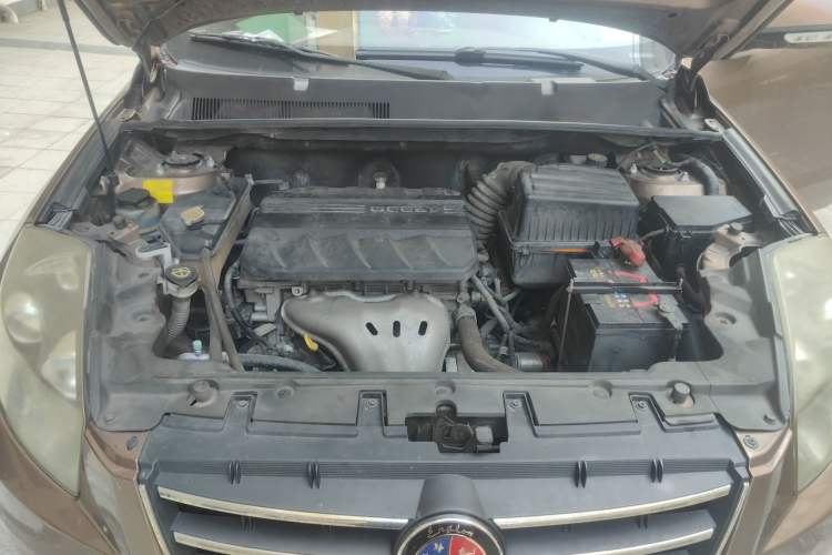 Used Geely Auto SX7 2013 2.0L Manual Elite Edition Engine Bay