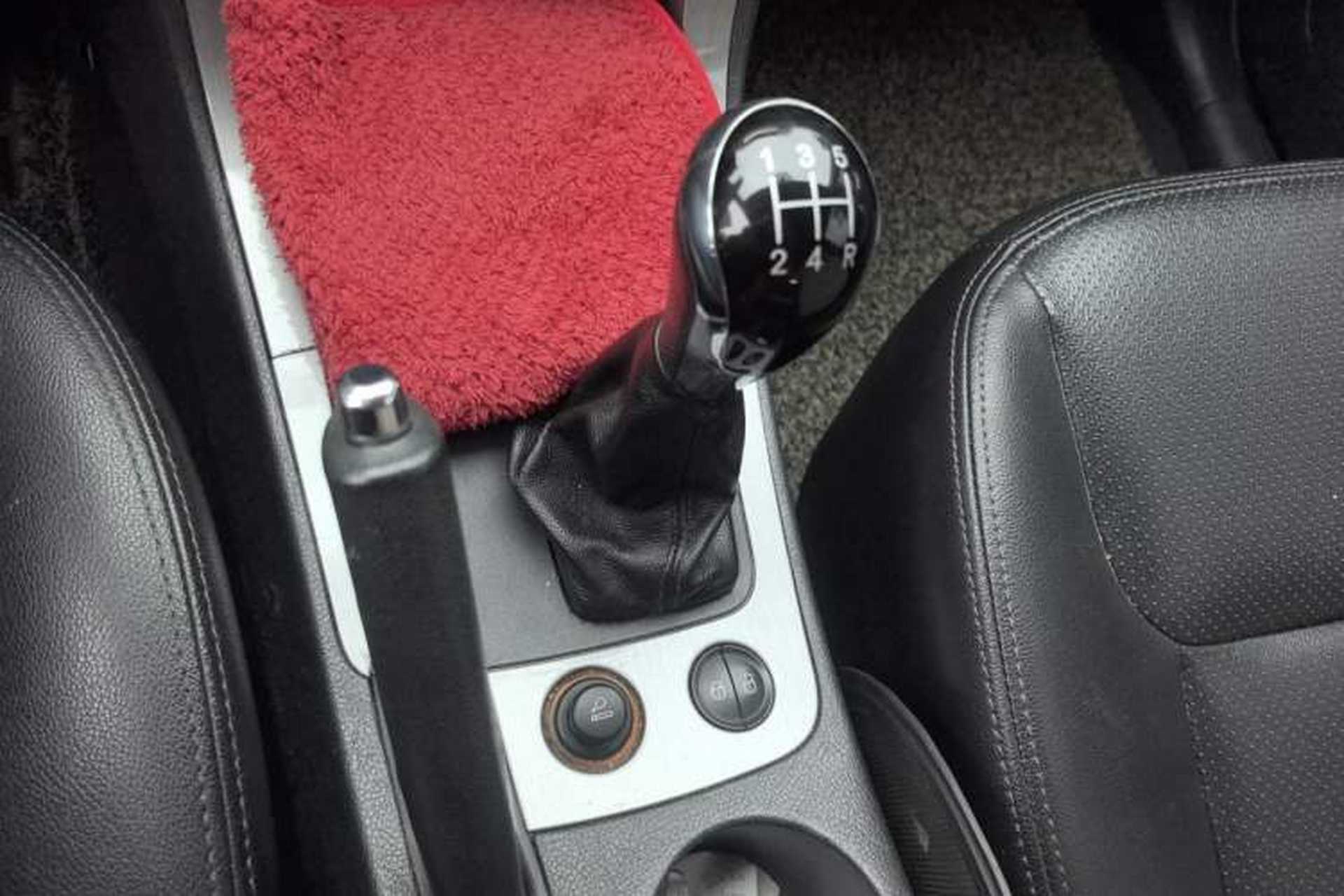 Used Geely Auto SX7 2013 1.8L Manual Entry-Level Model Gear Lever