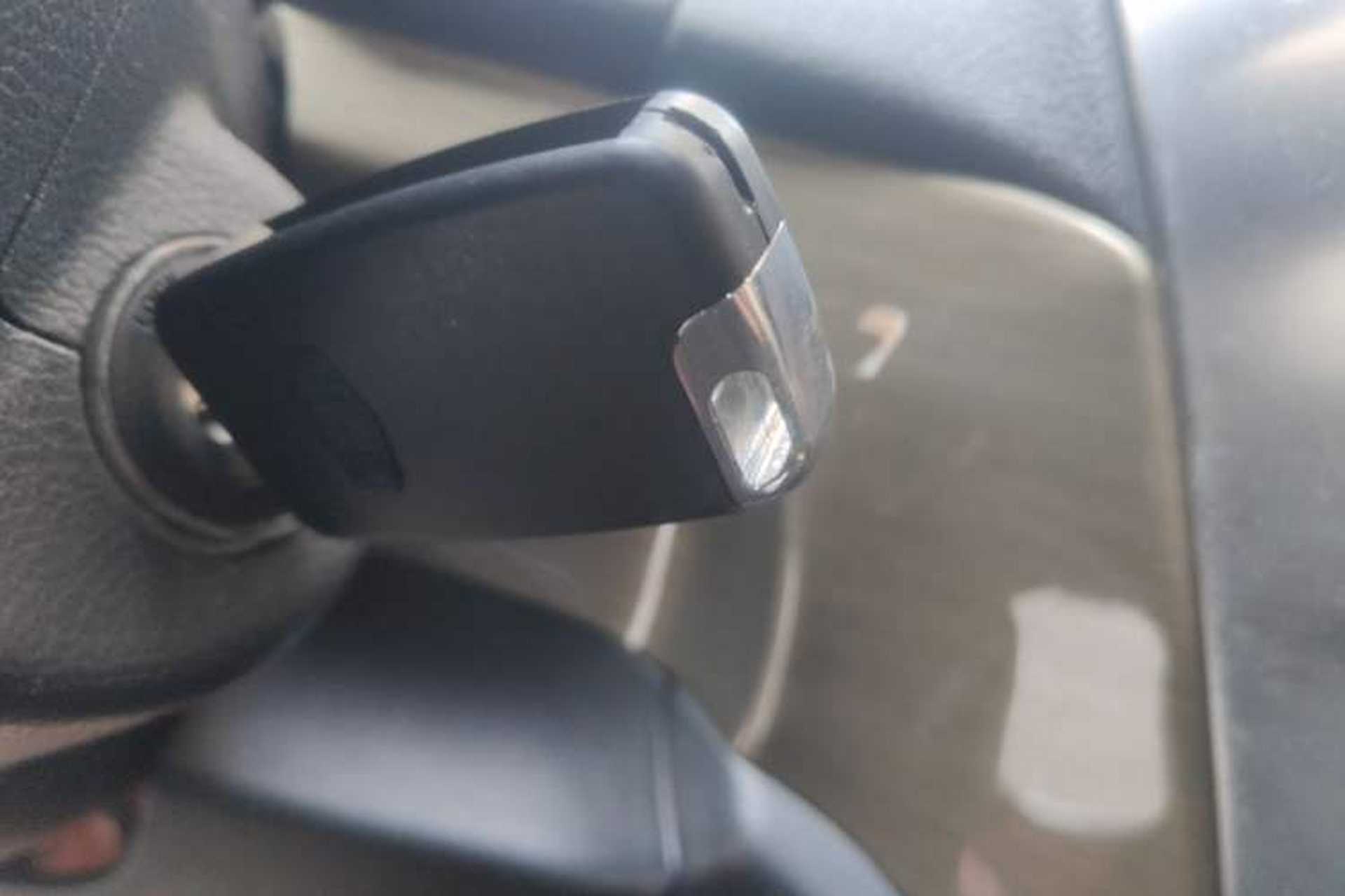 Used Geely Auto SX7 2013 2.0L Manual Elite Edition Vehicle Key
