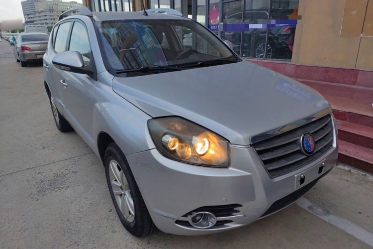 Used Geely Auto SX7 2013 2.0L Manual Elite Edition Front Right 45 Deg