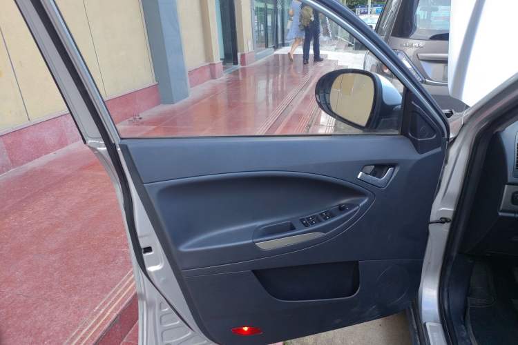 Used Geely Auto SX7 2013 2.0L Manual Elite Edition Left Front Door Interior