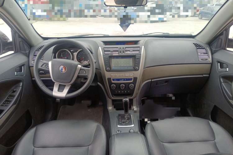 Used Geely Auto SX7 2013 2.0L Automatic Prestige Edition Center Console