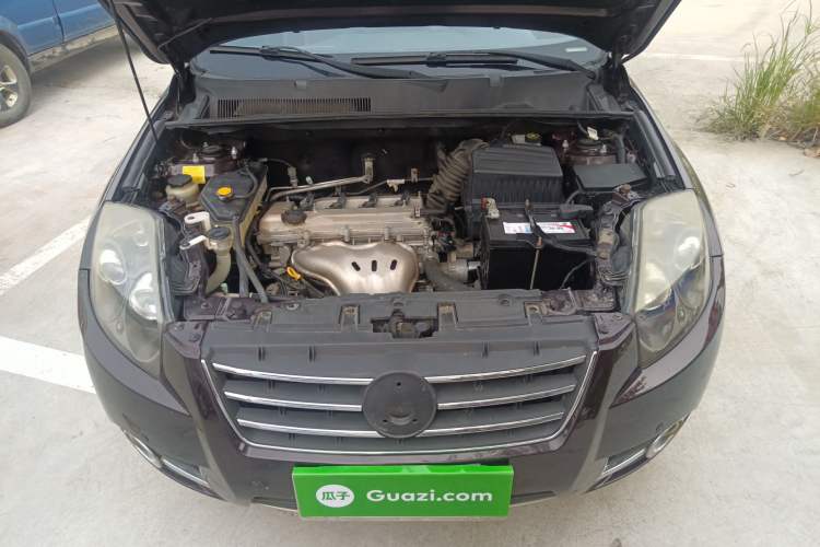 Used Geely Auto SX7 2013 2.0L Automatic Prestige Edition Engine Bay