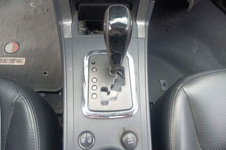 Used Geely Auto SX7 2013 2.0L Automatic Prestige Edition Gear Lever