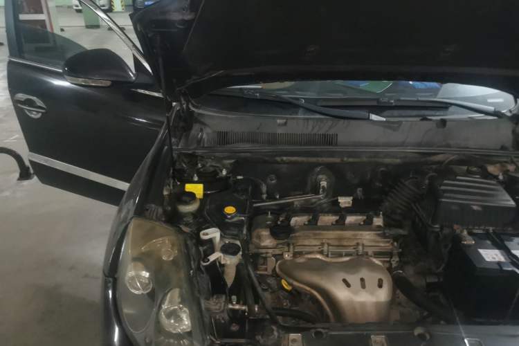 Used Geely Auto SX7 2013 2.0L Automatic Prestige Edition Engine Bay Right