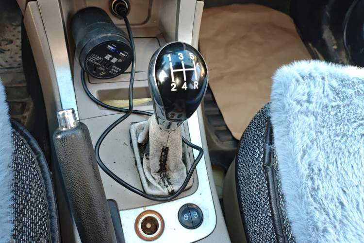 Used Geely Auto SX7 2013 1.8L Manual Entry-Level Model Gear Lever