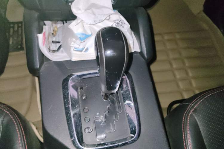Used Geely Auto SX7 2014 2.0L Automatic Prestige Edition Gear Lever