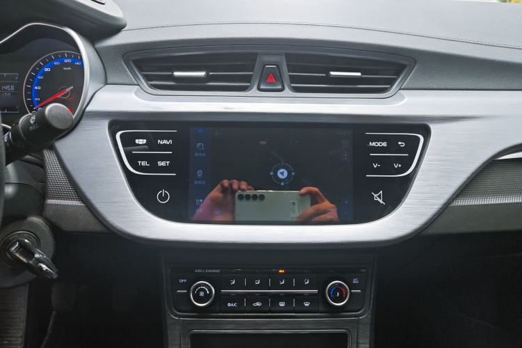 Used Geely Auto Vision 2020 Revised 1.5L Manual Asian Games Edition Interior 3