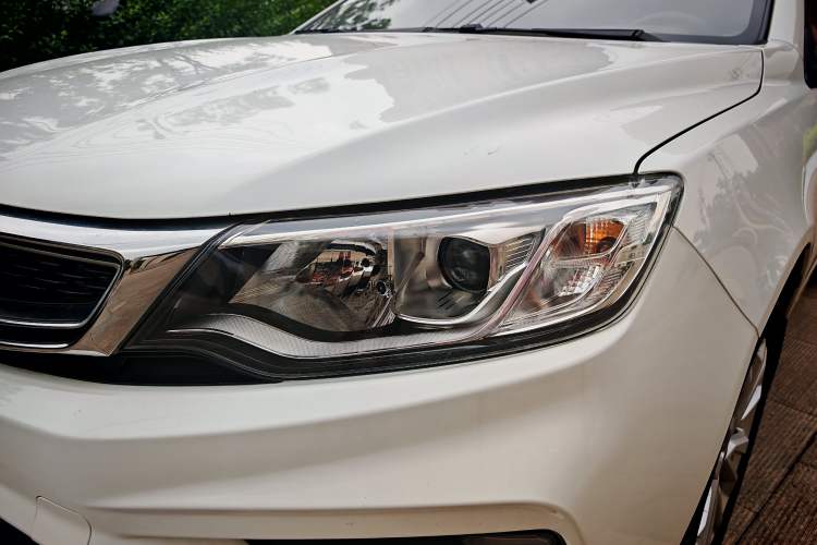 Used Geely Auto Vision 2020 Revised Version 1.5L CVT Asian Games Edition Left Front Headlight