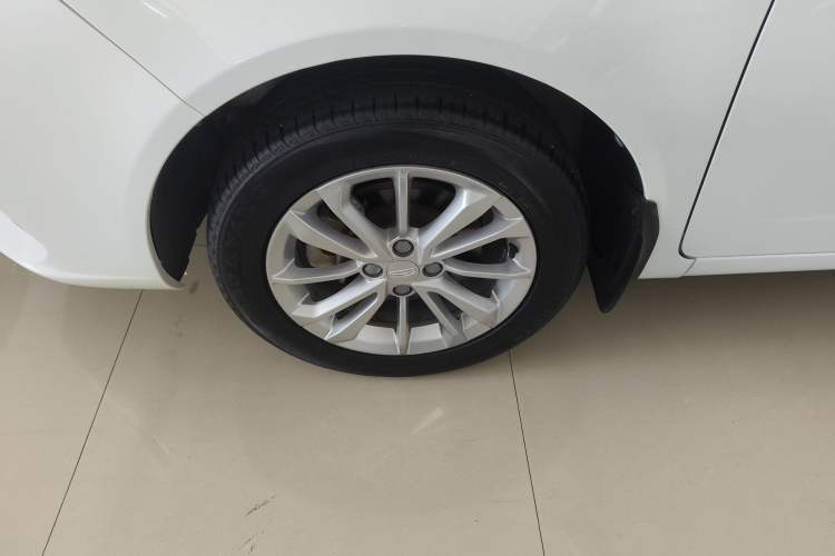 Used Geely Auto Vision 2020 Revised Version 1.5L CVT Asian Games Edition Left Front Wheel Hub