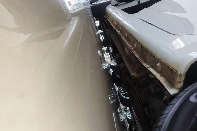 Used Geely Auto Vision 2020 Revised Version 1.5L CVT Asian Games Edition Left Side Sill