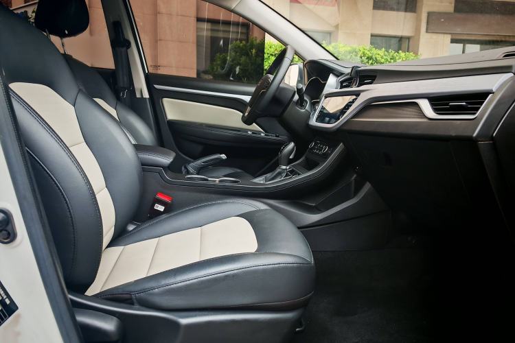 Used Geely Auto Vision 2020 Revised Version 1.5L CVT Asian Games Edition Right Front Seat