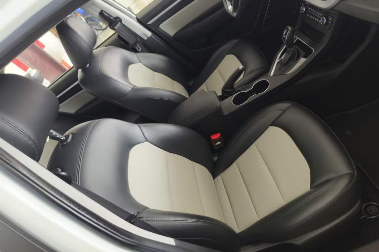 Used Geely Auto Vision 2020 Revised Version 1.5L CVT Asian Games Edition Right Front Seat