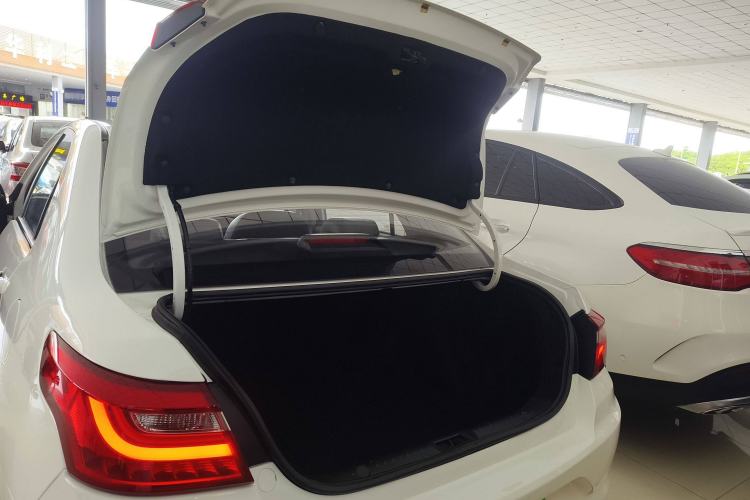 Used Geely Auto Vision 2020 Revised Version 1.5L CVT Asian Games Edition Trunk