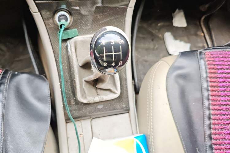 Used Geely Auto Vision 2009 1.5L Platinum Edition Gear Lever