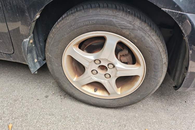 Used Geely Auto Vision 2009 1.5L Platinum Edition Right Front Wheel Hub