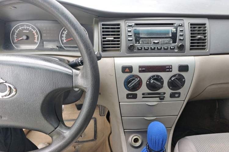 Used Geely Auto Vision 2010 1.5L Platinum Edition Audio And AC Panel